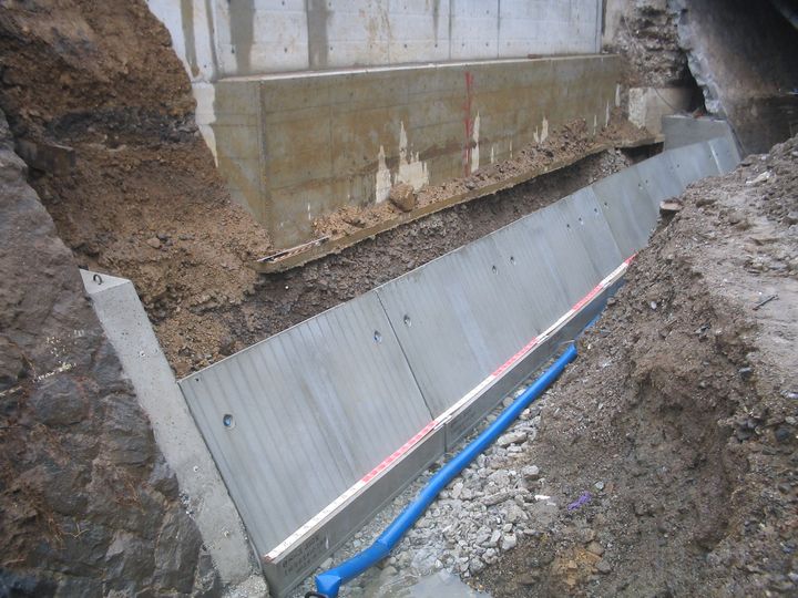 eベース｜橋台まわりの河川護岸