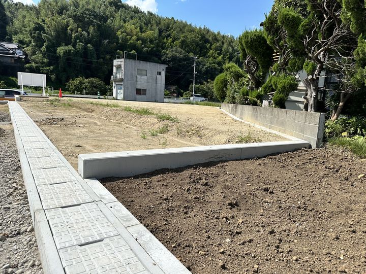 土地分け丸 施工実績 宅地造成（境界・土留め）